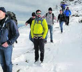 Unterwegs im Schnee: Die Oberkulmer Turner auf ihrer zweitägigen Turnfahrt. (Bild: zVg.)