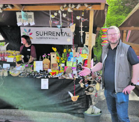 Nach dem Schöftler Märt ist vor der Gewerbeausstellung im September: Das Alterszentrum Suhrental betreibt immer einen tollen Stand. (Bild: zVg.)