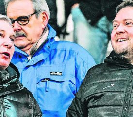 Wer übernimmt deren Nachfolge? FCA-Präsident Philipp Bonorand (r.) im Gespräch mit seinem Vorgänger Alfred Schmid, im Januar dieses Jahres. (Archivbild: Sarah Rölli)