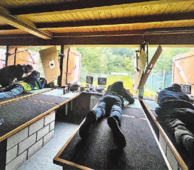 Am Freitag, 26. September wurde auch ein Nachtschiessen angeboten. Das Interesse war gross. (Bilder: dr.)
