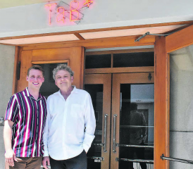 Wechsel in der Betriebsleitung des Reinacher TaBs: Daniel Hölzinger wird ab 2025 in die Fusstapfen von Clo Bisaz treten, bis Ende Jahr gehen die beiden noch Seite an Seite. (Bild: hg.)