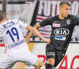 Der beste Aarauer auf dem Platz: Damir Mehidic (r.) setze sich auf der linken Seite gegen Christian Schneuwly immer wieder durch. (Bild: Sarah Rölli)