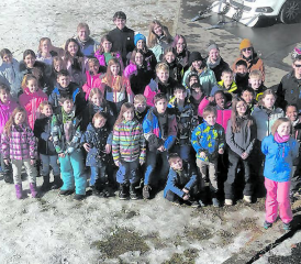 Über 60 grosse und kleine Teilnehmer aus dem Mittleren Wynental freuten sich über ein gelungenes Schneesportlager im Berner Oberland. (Bild und Text: Maritta Schneider)