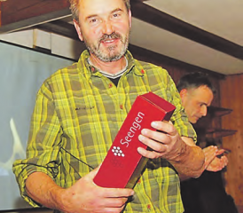 Jubiläum: Jörg Mafli wurde für 20 Jahre Vorstandsarbeit im NVV geehrt. (Bilder: zVg.)