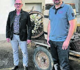 Stabsübergabe: Andreas Wagner (rechts) gibt das Präsidium an Martin Bhend weiter. In Zeiten von Corona mit dem nötigen Abstand. (Bild: zVg.)