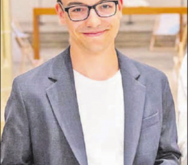 Marc Gloor durfte für seine grossartige Maturaarbeit einen Sonderpreis entgegennehmen. (Bild: zVg.)