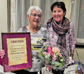 Ruth Baumann wurde für ihre 30-jährige Mitgliedschaft zum Ehrenmitglied ernannt. (Bild: zVg.)