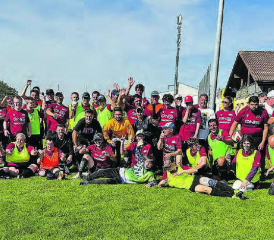Das «Starcamp» – eine unvergessliche Woche voller schöner Fussballmomente und Begegnungen mit Gleichgesinnten und Profifussballern im Reinacher Moos. (Bilder: hg./zVg.)