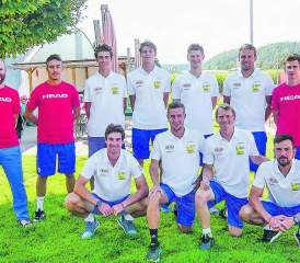 Nachhaltigkeit und Erfolgshunger: Die erste Interclubmannschaft des TC Teufenthal nimmt den Aufstieg in die NLA ins Visier. (Bild: Fabio Baranzini)