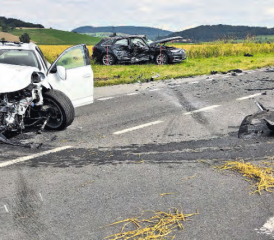 Kollision an der Chommlekreuzung in Gunzwil: Fünf verletzte, zwei davon lebensbedrohlich. (Bild: pz.)