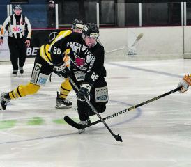 Die Red Lions (hier mit Jamie Leimgruber) kamen beim Saisonstart noch nicht auf Touren. (Bild: Roland Jaus)