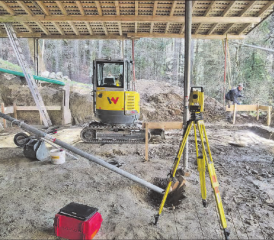 Die R. Steiner AG bietet komplette Planung bei Um- und Anbauten an: Das Oberkulmer Team steht für Zuverlässigkeit und Sorgfalt bei der Ausführung von Maurer- und Holzbauarbeiten. (Bilder: zVg.)