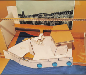 Das Modell aus Karton sieht vielversprechend aus: Für die Aufführung «Schiff über Bord» nahmen sich die Improvisorischen in Sachen Bühnenbild einiges vor.