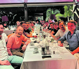 Die Spieler des FC Gunzwil bereiteten sich auf Gran Canaria vor: Auch der gesellige Teil ist in einem Trainingslager wichtig. (Bild: zVg.)