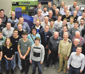 Im letzten Jahr trafen sich über 50 ehemalige und aktuelle Lehrlinge zu einem Treffen bei der Firma Haslimann in Gunzwil (Bild: zVg.)