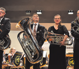 Ein wunderbares Zusammenspiel: Das Quartett mit Daniel Leutwiler und Franz Schnider (Tuba) sowie Tamara Muff und Hansueli Gloor (Euphonium). (Bilder: hg.)