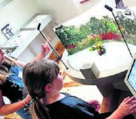 Selber einen Film mit deinen Helden drehen oder an einem Fotoworkshop teilnehmen: das Ferienprogramm im Stadtmuseum Aarau steht ganz im Zeichen des Bildermachens. (Bild: zVg.)