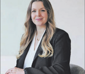 «Angehörige zu pflegen ist körperlich und emotional anstrengend. Es ist wichtig, die eigenen Rechte zu kennen», Azra Karabegovic, Co-CEO und Leitung Pflege bei Carela.