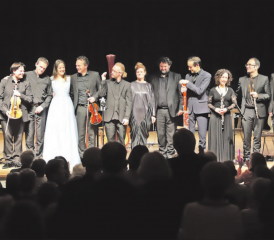 Standing Ovations im Löwensaal für das Ensemble «Chaarts». Das Konzert «Fairy Tales» kann, mit Originalaufnahmen aus Beinwil und Boswil, zu einem späteren Zeitpunkt als CD erworben werden. (Bilder: rc.)