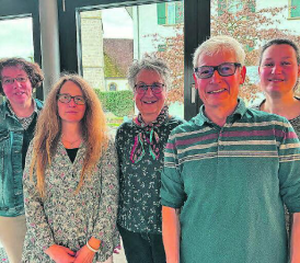 Organisationskomitee und Kochteam des Dankeschön-Anlasses: (v.l.): Pfarrerin Dörte Gebhard, Anita Morgenthaler, Gertrud und Fritz Graf, Sarah Stalder. Es fehlte krankheitshalber Pfarrer Daniel Hintermann. (Bild: zVg.)