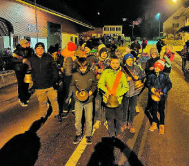 Erinnerungen an das Silvesterglöggele aus vergangenen Jahren. (Bild: zVg.)