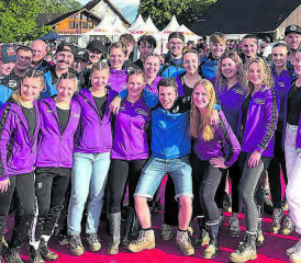 Die Damenriege und der Turnverein Staffelbach reisten gemeinsam ans Verbandsturnfest ins luzernische Neuenkirch. (Bild: zVg.)