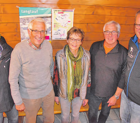 Der aktuelle LLV-Vorstand brilliert mit geradliniger Strategie und vorbildlichen Ideen: Präsident Beat Buchwalder, Kassier Kurt Buchwalder, Aktuarin Elisabeth Haberstich, Bernhard Aeschbach, Loipenchef und Mitglied des OK-Teams der Delegiertenversammlung Loipen Schweiz sowie Raphael Nadler, Marketing und Pressekontakte v.l. (Bild aw.)