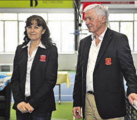 Geben ihre Tennisschule in neue Hände: Monica Simmen und Freddy Blatter. (Bild: Foto Wagner)