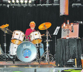 Trotz Corona-Hindernissen ein locker-leichter Gogo-Abend: «Yemen», «Fräne» und Gogo im Böröm mit Stücken aus den ersten professionellen Auftritten der Gogo-Ensembles. (Bilder: st.)