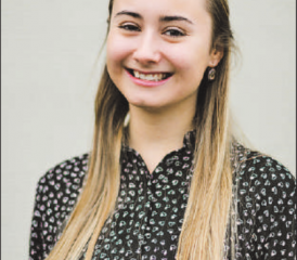 Verwaltungsmitarbeiterin Jana Galliker hat die Prüfungen erfolgreich absolviert. (Bild: zVg.)