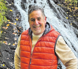 Hans-Peter Urech, Lehrer und Moderator aus Reinach ist auch heute noch aktiv.