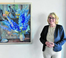 Galeristin Anna-Verena Hoffmann lädt am Gontenschwiler Festsonntag zur Besichtigung der Kurt Hediger Ausstellung in der Galerie Schlössli ein. (Bild: hg.)
