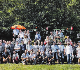 Abschlussklassen Landwirte: Das Gruppenfoto vereint insgesamt 75 Landwirte und neun Agrarpraktiker, darunter 13 Frauen. (Bilder: zVg.)