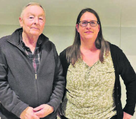 Je ein Präsent erhielten Martina Müller, welche in den Vorstand gewählt wurde und Max Hunziker für seine langjährigen, treuen Dienste für den NVVO.