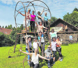 Auf Reisen: Der Frauenturnverein Staffelbach besuchte auf seiner diesjährigen Vereinsreise den Aargauer Jurapark. (Bild: zVg.)