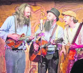 Old-Time Music und vieles mehr: Gesanglich und instrumental phänomenal − die Hinterwälder im Gweyhuus. (Bild: Li.)