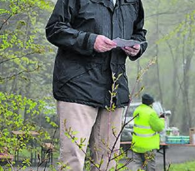 Martin Widmer, Präsident von aargau-Süd impuls und Projektleiter begrüsste die Gästeschar anlässlich der Eröffnung des neuen Höhenwegs.