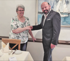 Ein erfolgreiches Duo: Die Chemie zwischen Gastgeberin Luzia Finazzi und Investor Hermann Alexander Beyeler scheint zu stimmen. (Bild: rms.)