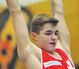 Debüt in der U16 Nationalmannschaft: Florian Langenegger von der Kunstturnerriege Schlossrued hat mit seinem Team zwei Bronzemedaillen geholt. (Bild: zVg.)