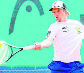 Jacob Kahoun − Der neue Aargauer Tennis-Meister. (Bild: Fabio Baranzini).