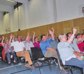 Gemeindeversammlung in Seengen: Die Stimmbürger stimmten allen Traktanden zu. (Bild: hh.)