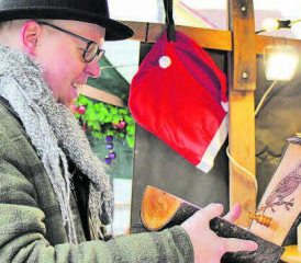 Fröhliche Adventsstimmung: Auf dem Markt liess sich trefflich nach Geschenken stöbern.