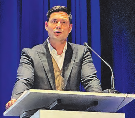 Benjamin Giezendanner, Präsident AGV, führte durch die Delegiertenversammlung. (Bilder: Helen Dietsche)