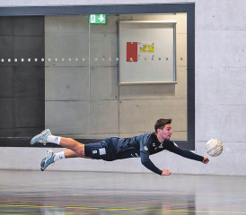 Silvan Bisig und seine Teamkollegen vom STV Oberentfelden erkämpften sich zum Saisonstart zwei Siege. (Bild: Jessica Matuh/Swiss Faustball)