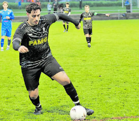 Der FC Gontenschwil spielte gegen Küttigen über 50 Minuten in Unterzahl. (Archivbild: Roland Jaus)