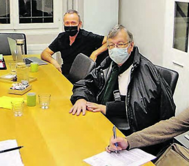 Crowdfunding für den neuen Tennisplatz des Jugendwerkes Don Bosco in Beromünster: Das Projektteam (vlnr) mit Hanspeter Schürmann, Michael Egli, Josef Knupp und Markus Krieger. Auf dem Bild fehlen Reto Ferrari und Manuela Felix. (Bild: zVg.)