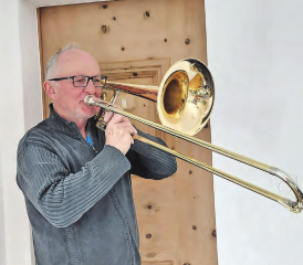 Köbi Furrer in Aktion: Die Musik ist ein wichtiger Teil seines Lebens. (Bild: zVg.)