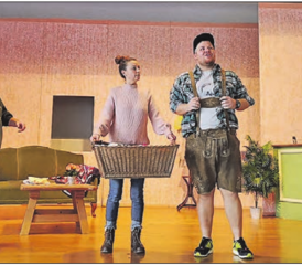 Die Theatergruppe Birrwil präsentiert Mitte Januar den Dreiakter «Bärgfrüehlig». (Bild: zVg.)