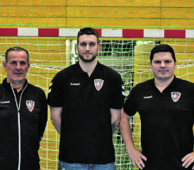 Neues Gesicht beim HSC Suhr Aarau: HSC-Sportchef Mike Conde, Ivan Herceg und Cheftrainer Aleksandar Stevic freuen sich auf die Zusammenarbeit. (Bild: zVg.)