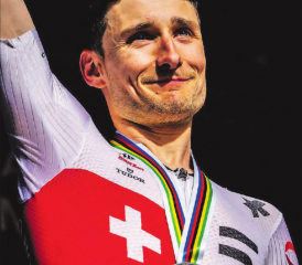 Strahlt mit seiner Silbermedaille um die Wette: Der Gränicher Mountainbiker Joris Ryf wird Vize-Weltmeister. (Bild: zVg.)